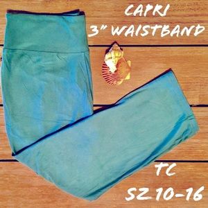 Solid Teal TC Plus Butter Soft Capri Leggings NWT